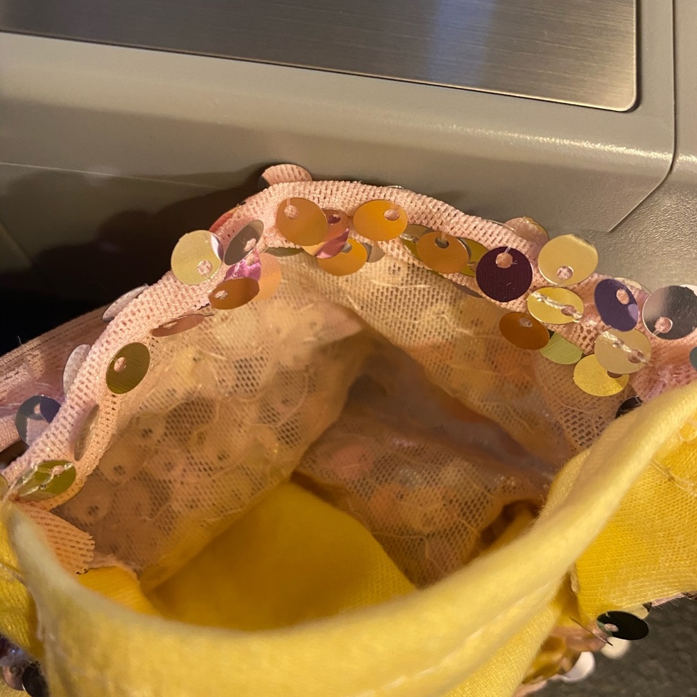 Facemask - Picture 9 of 11
